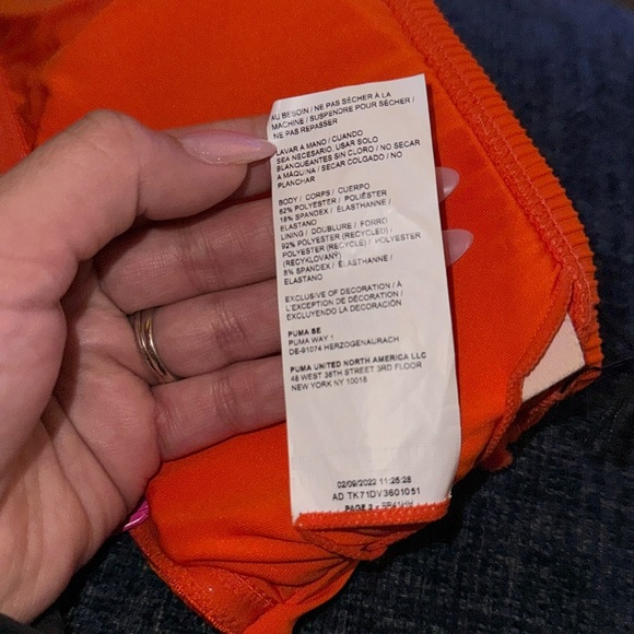PUMA- NWT Women’s Ribbed Pink & Orange Bikini Top size S - Picture 9 of 10